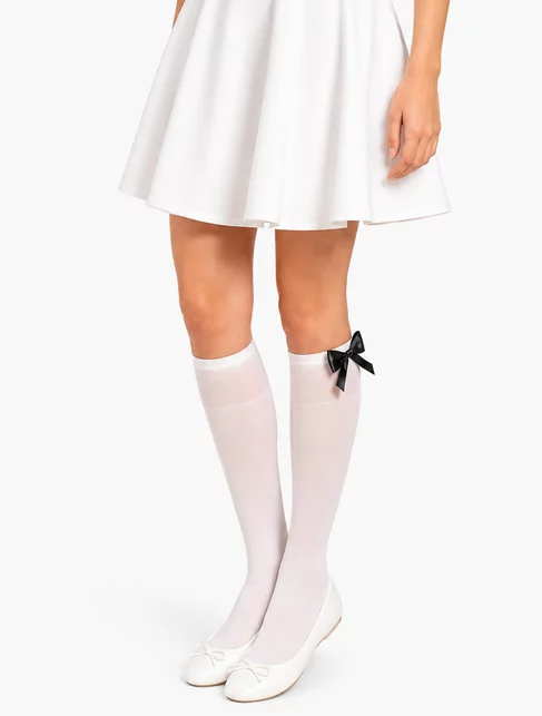 Sosete fete microfibra albe lungi sub genunchi cu fundita neagra Knittex Rivette 40 den