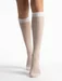 Sosete lycra albe lungi sub genunchi in dungi Fiore Linea 15 den