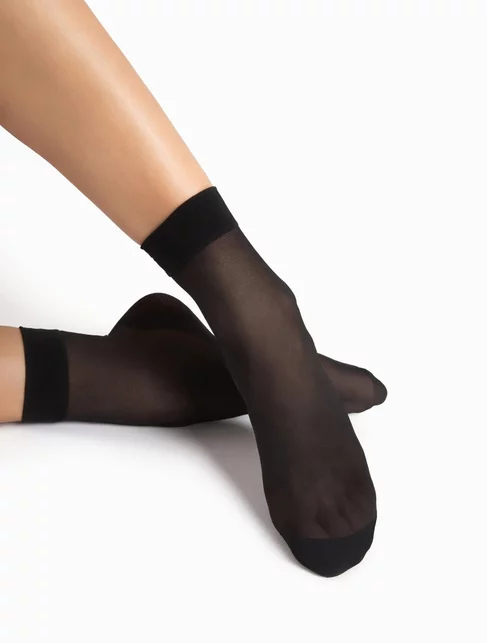 Sosete scurte cu talpa intarita si efect de masaj Fiore Massage 40 den