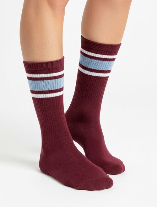 imagini cu brazi împodobiți Sosete sport bordo cu dungi Kabak Rollerskating