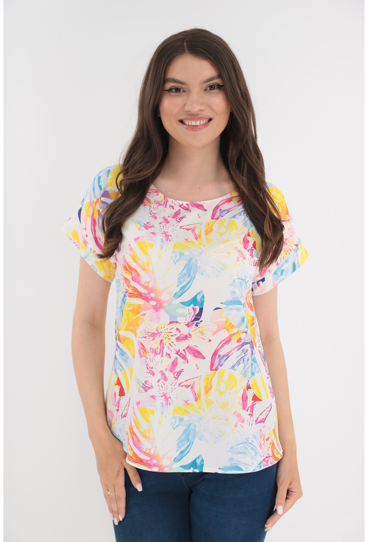 Bluza alba cu flori maxi multicolore