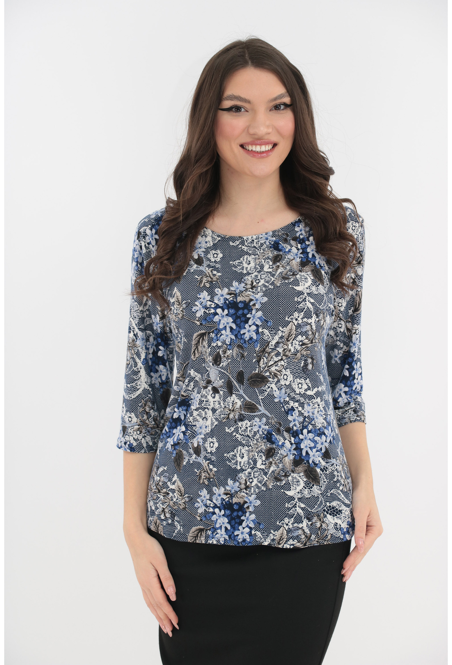 Bluza bleumarin cu imprimeu floral albastru