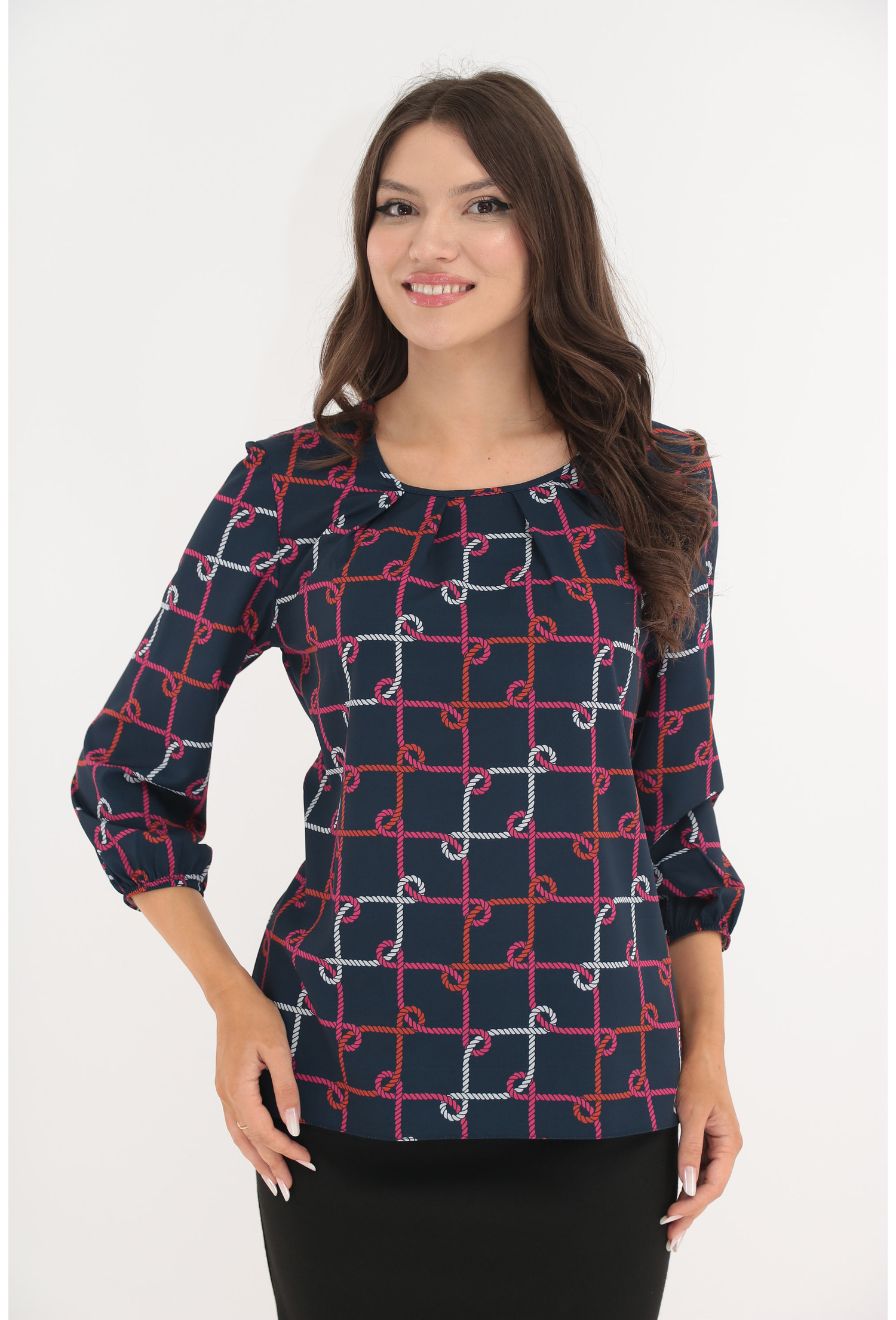Bluza bleumarin cu imprimeu geometric roz