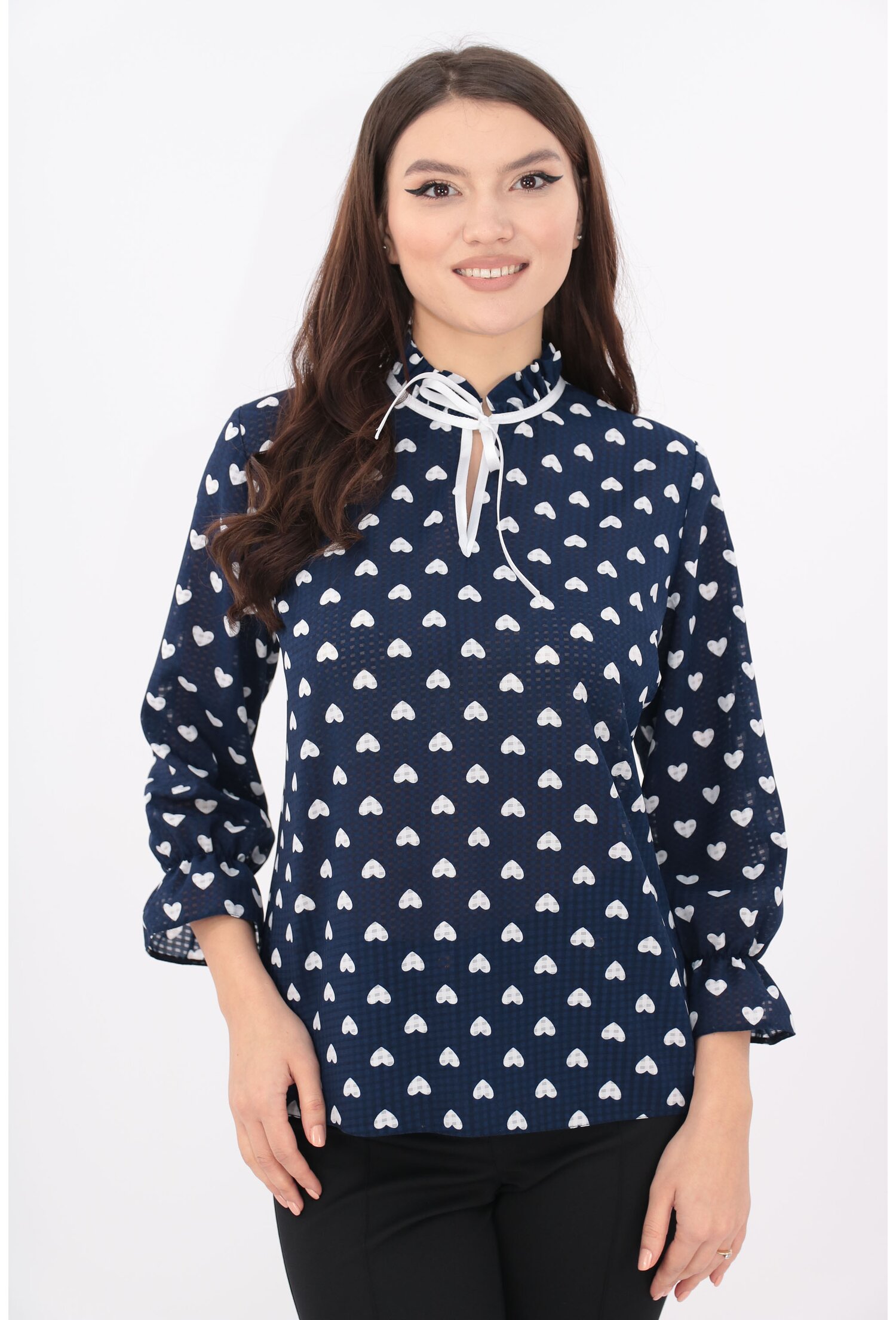 Bluza din vascoza bleumarin cu inimioare