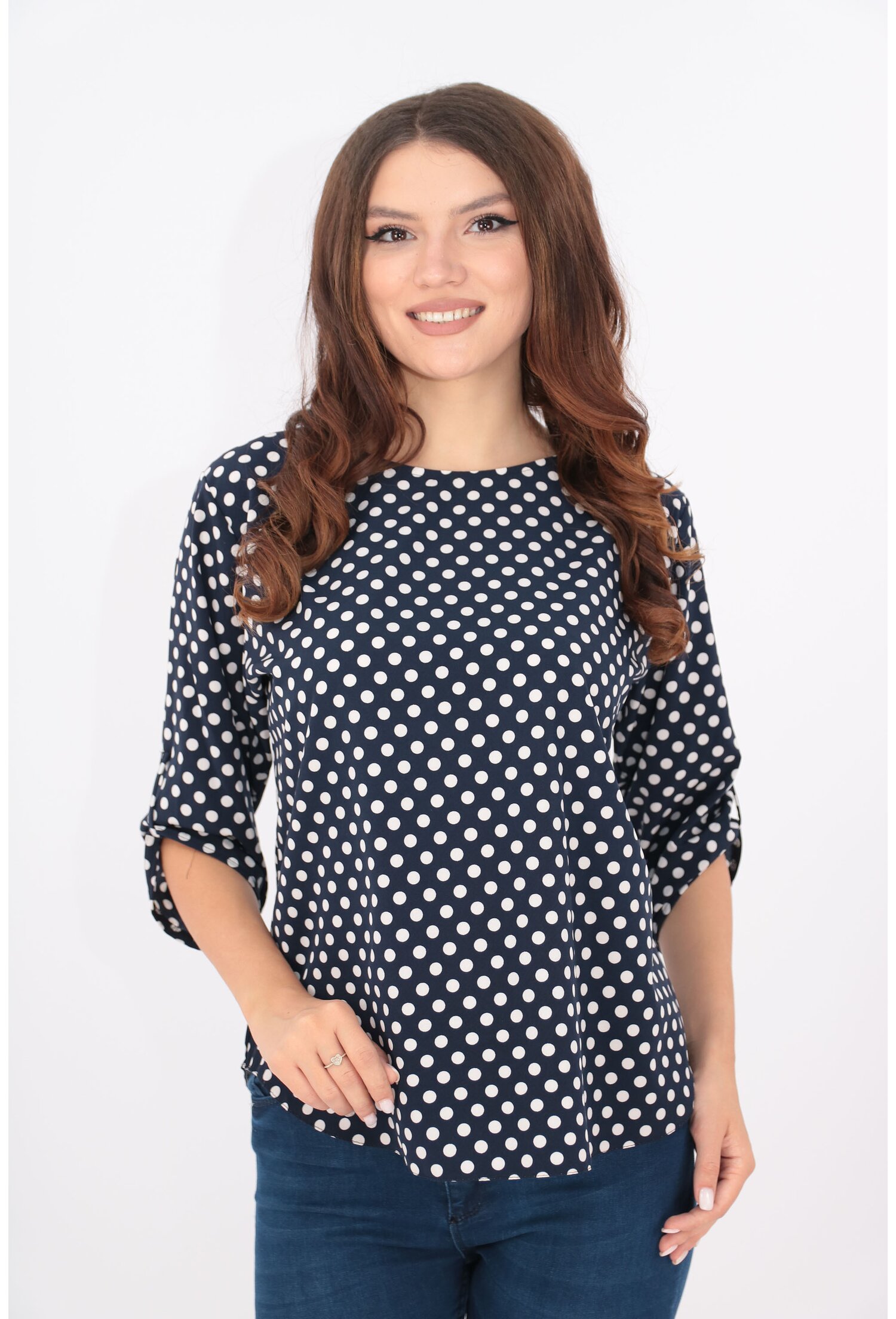 Bluza lejera bleumarin cu buline albe