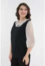 Bluza neagra cu volan dublu din voal alb cu buline la decolteu
