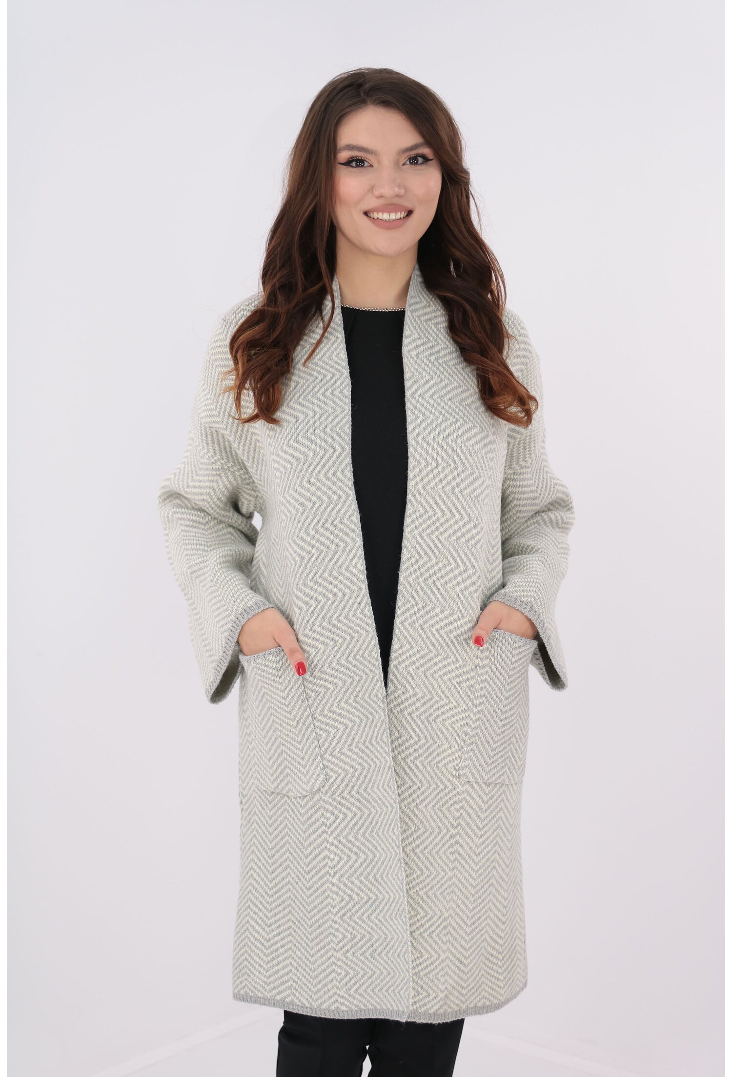 Cardigan gros cu model zig zag gri