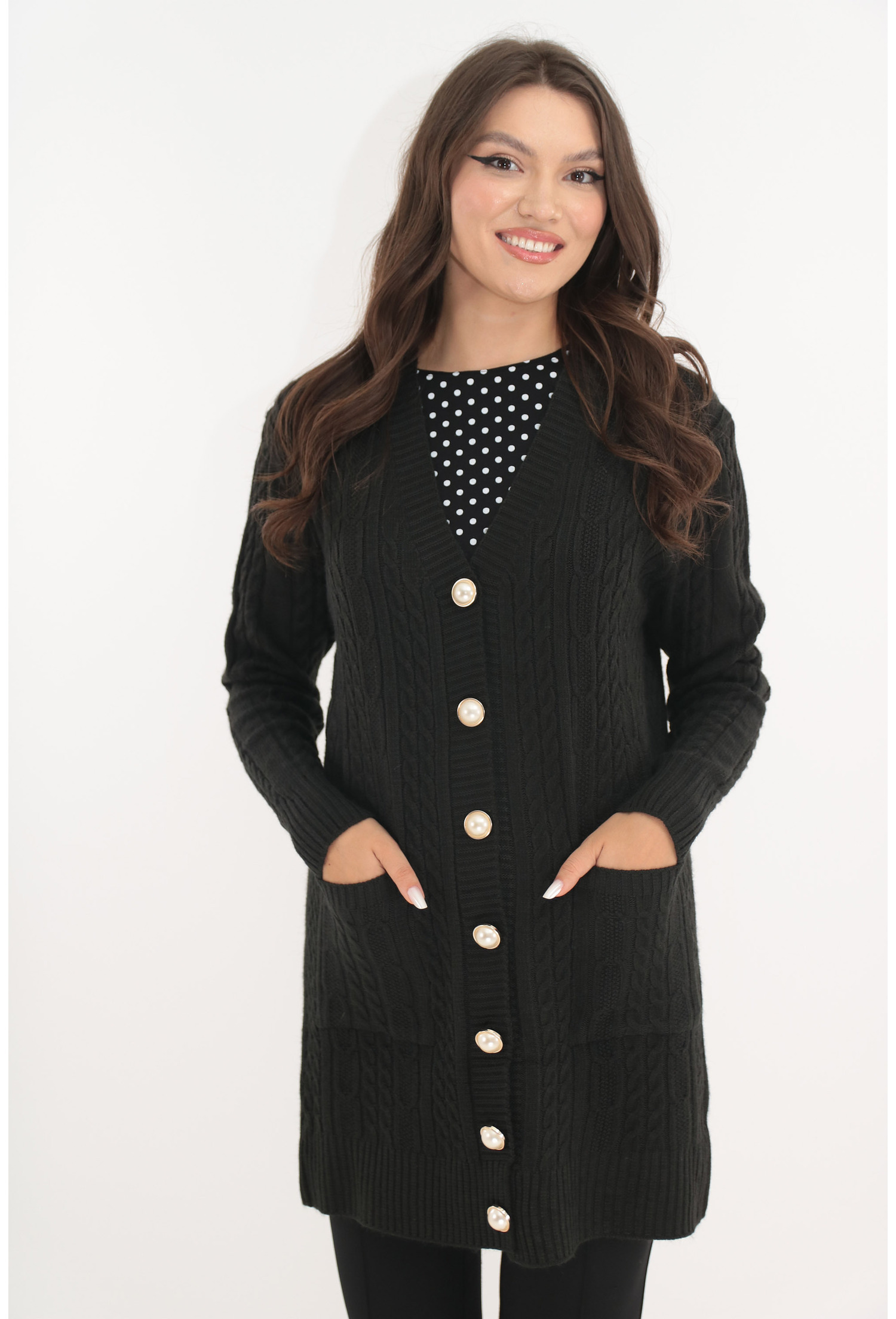 Cardigan gros negru cu nasturi tip perla