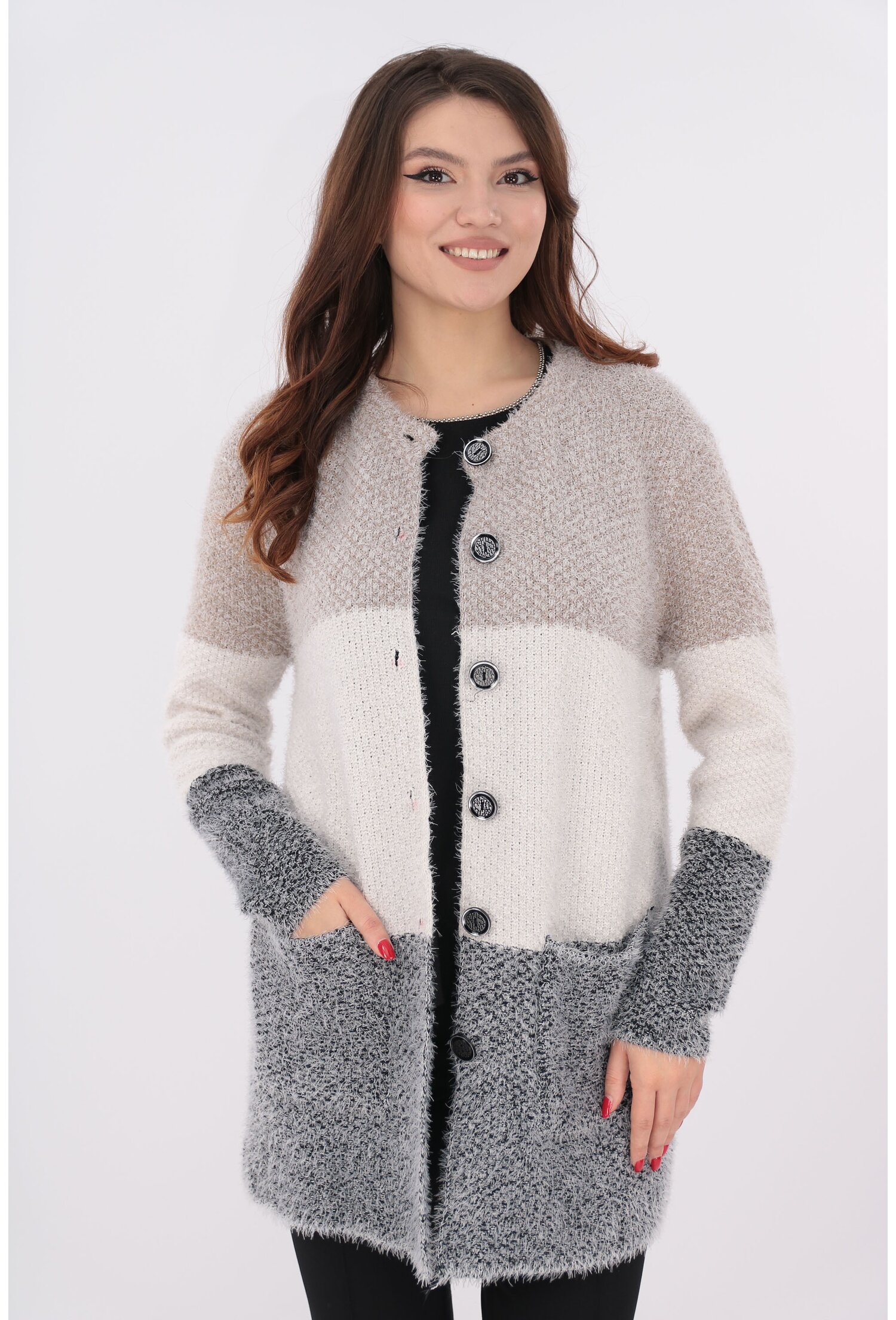 Cardigan gros tricolor cu nasturi