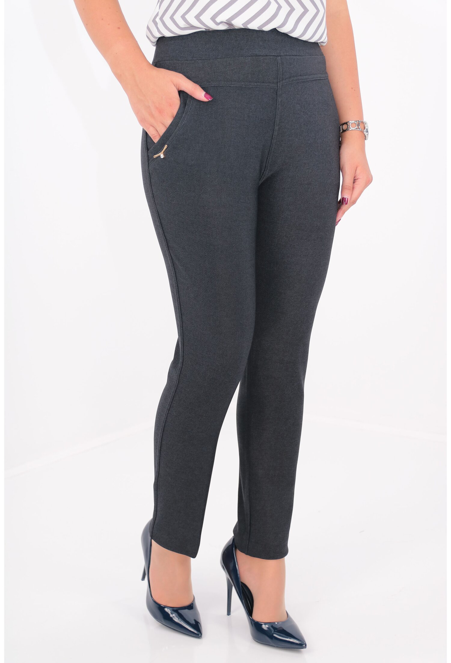 Pantaloni bleumarin inchis pepit cu buzunare