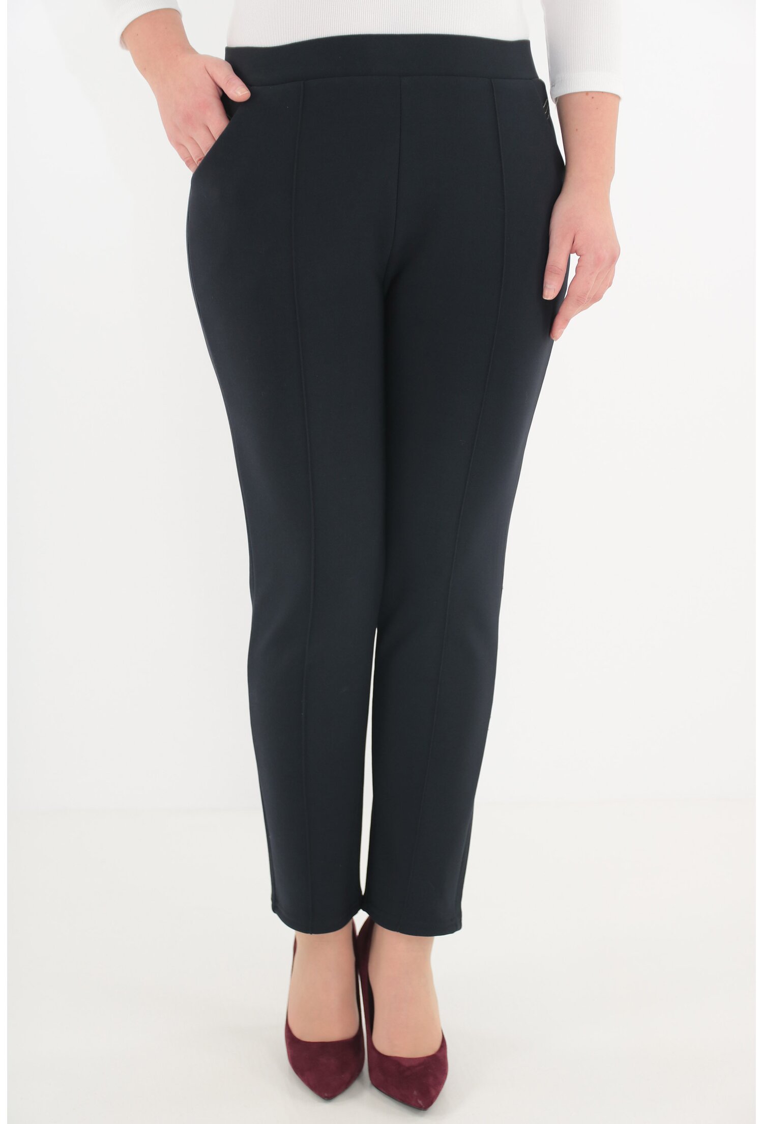 Pantaloni conici bleumarin flausati cu dunga cusuta