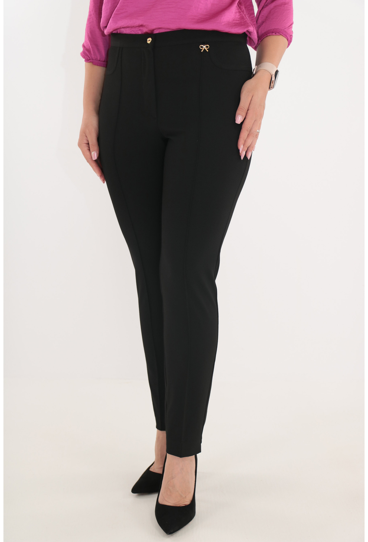 Pantaloni conici lungi din stofa neagra