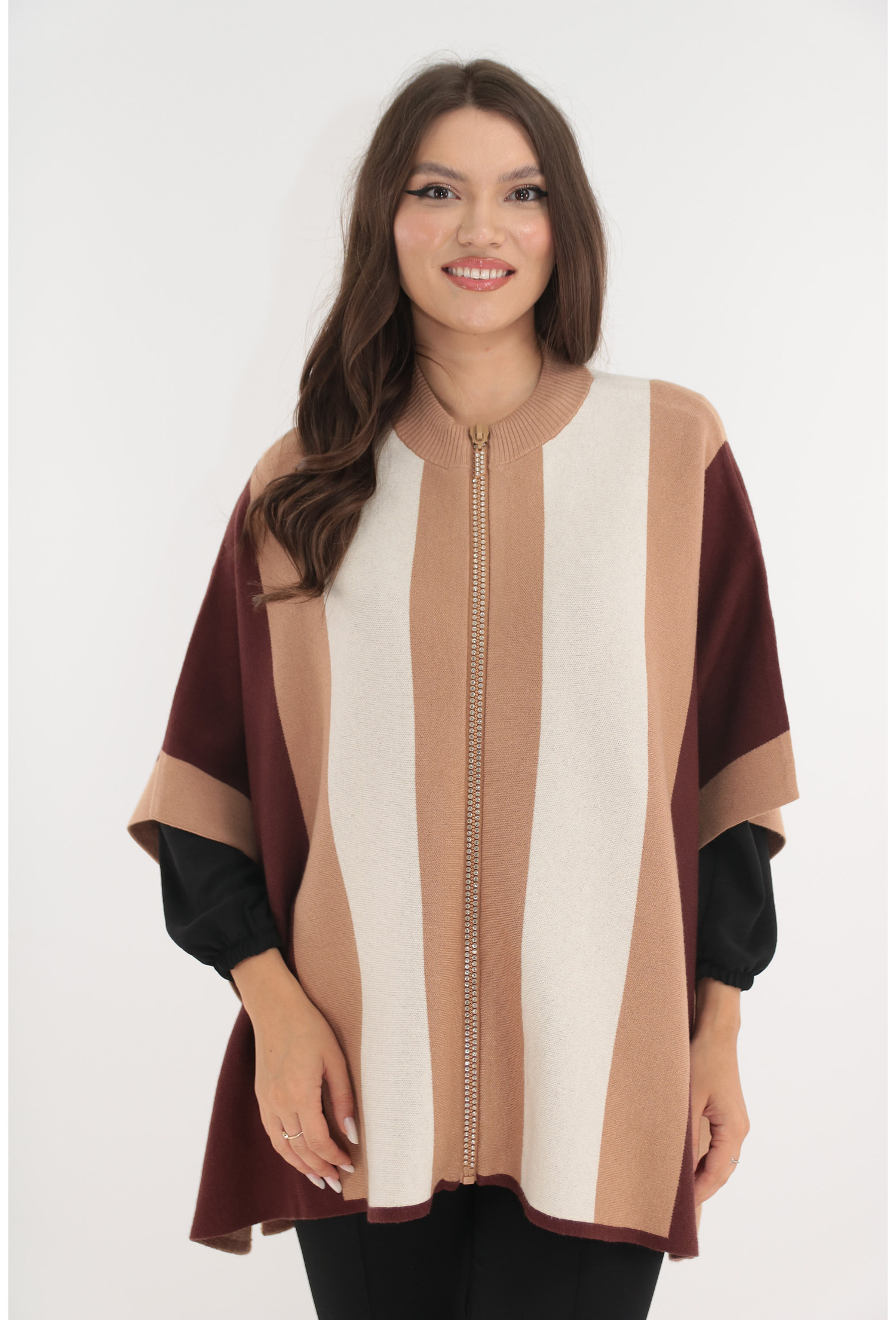 Poncho elegant maro-bej cu dungi