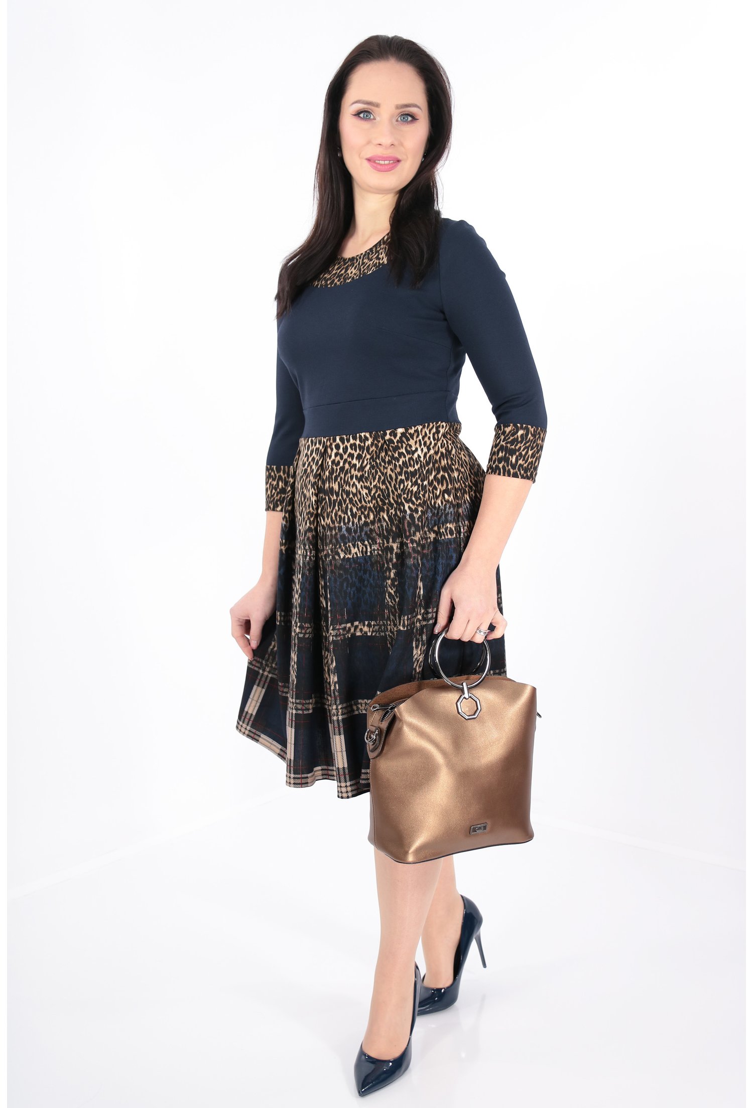 Rochie bleumarin cu pliuri si animal print