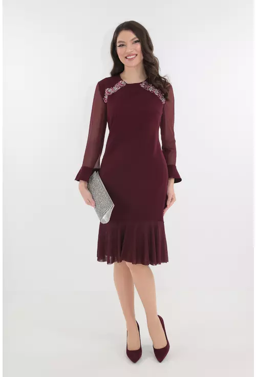 Rochie bordo de ocazie cu broderie si maneci din tull