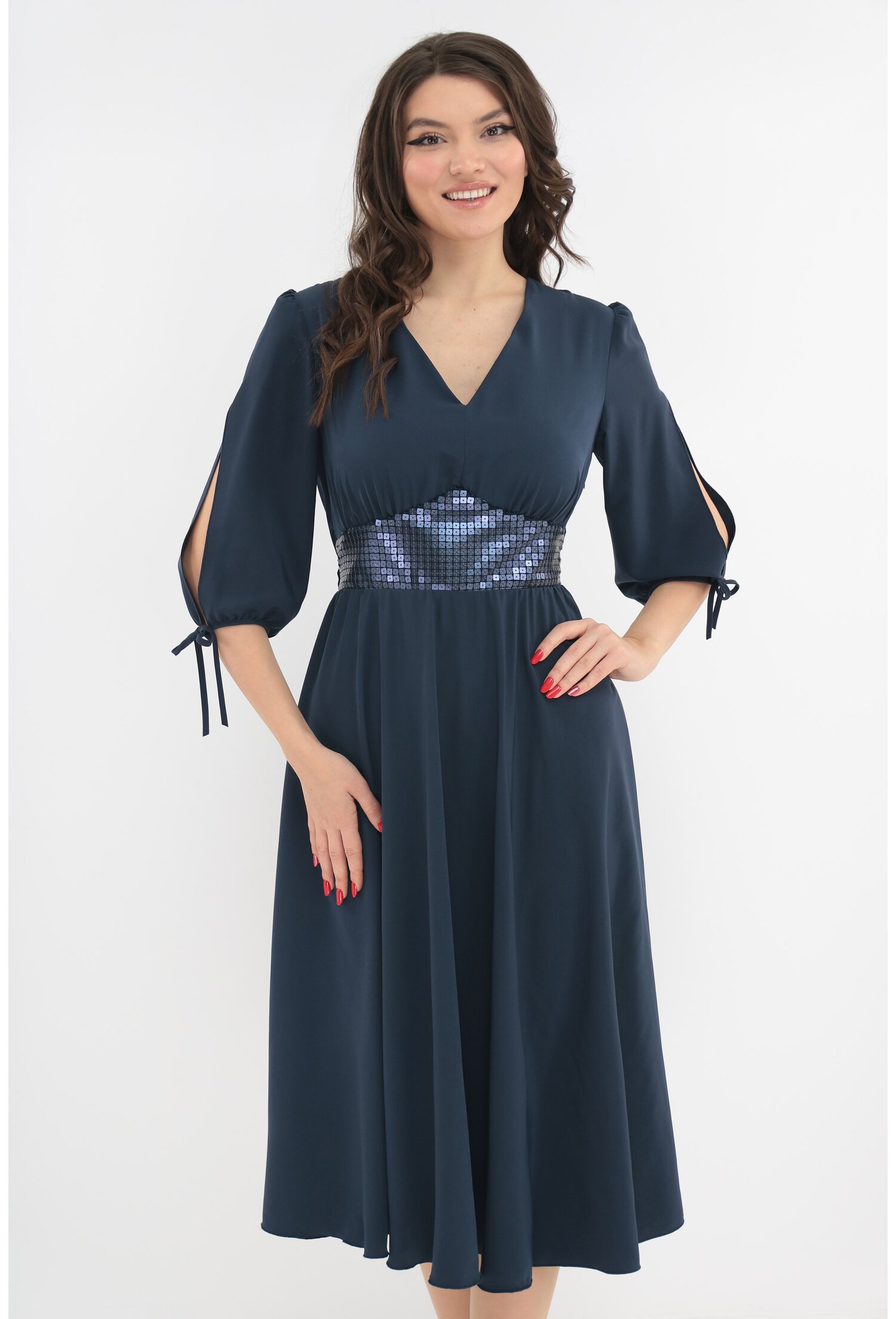 Rochie clos bleumarin cu insertie cu paiete in talie