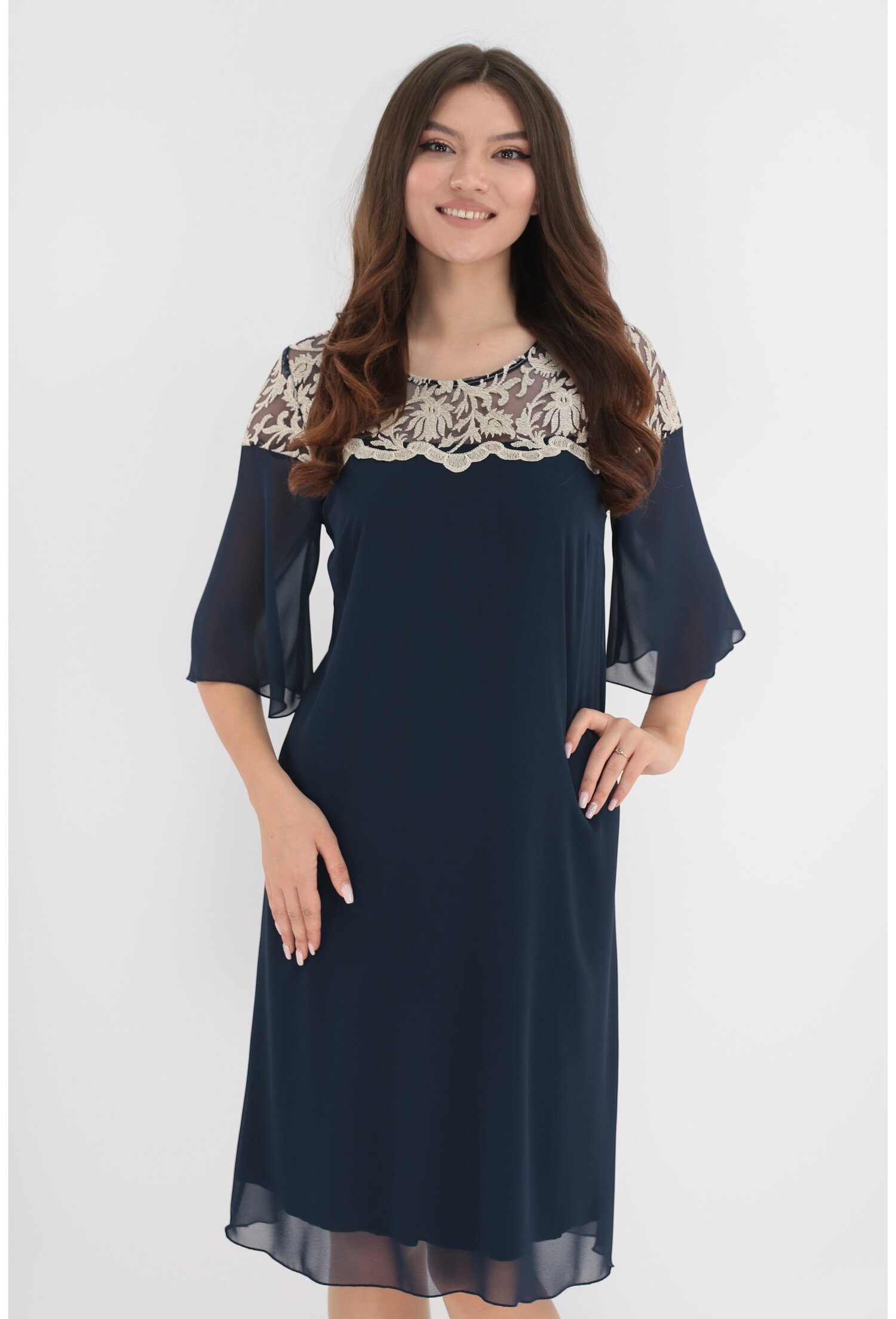 Rochie din voal bleumarin cu broderie florala crem