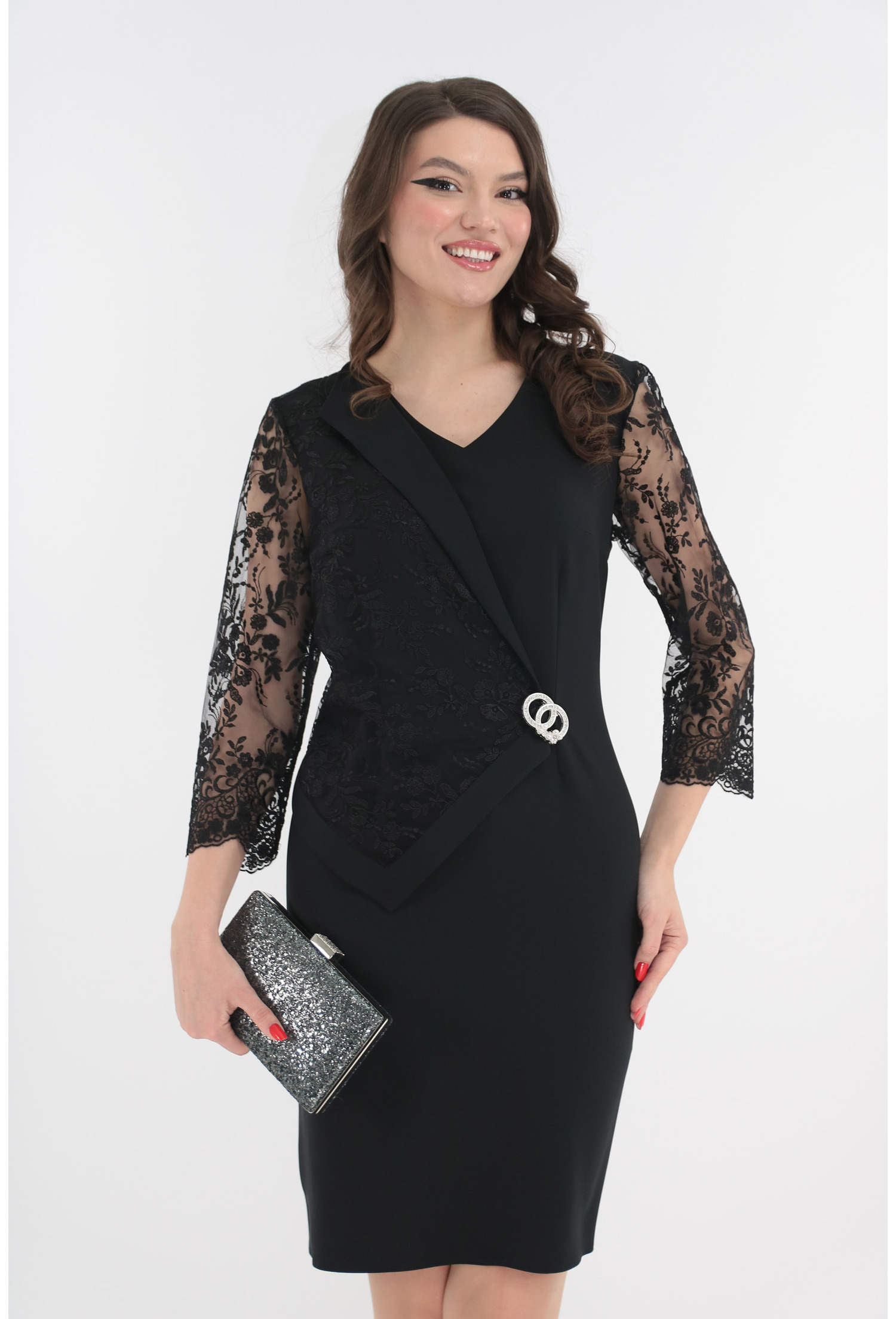 Rochie eleganta neagra cu maneci din dantela si aspect suprapus