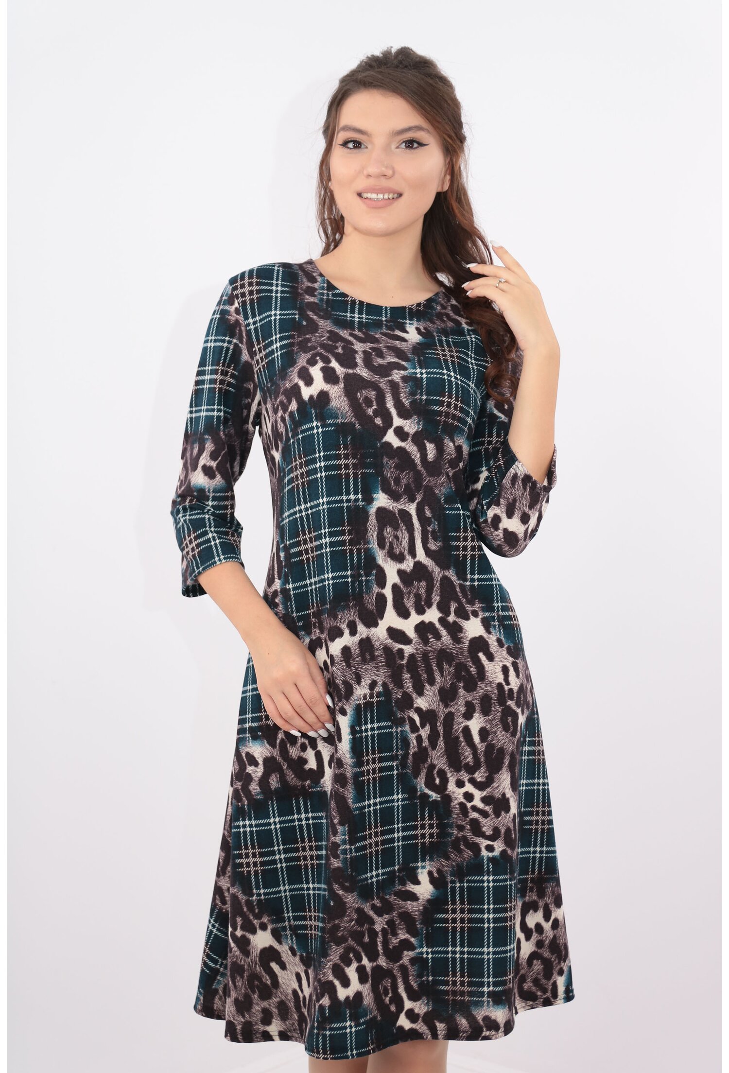 Rochie lejera verde cu carouri si animal print