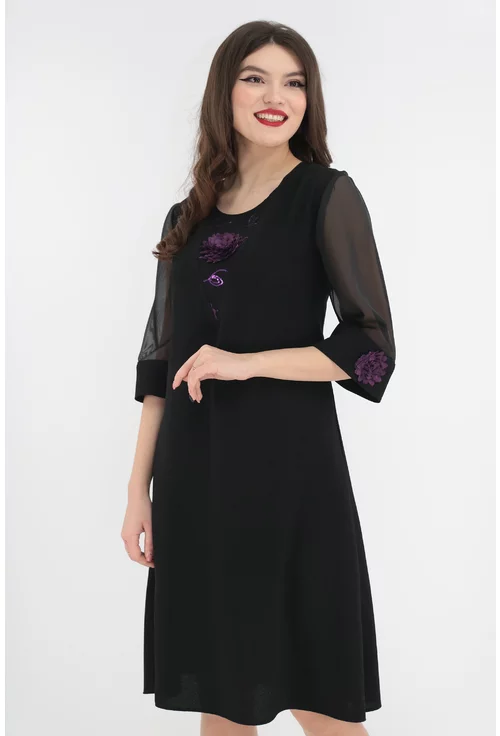 Rochie neagra eleganta cu aplicatii handmade violet