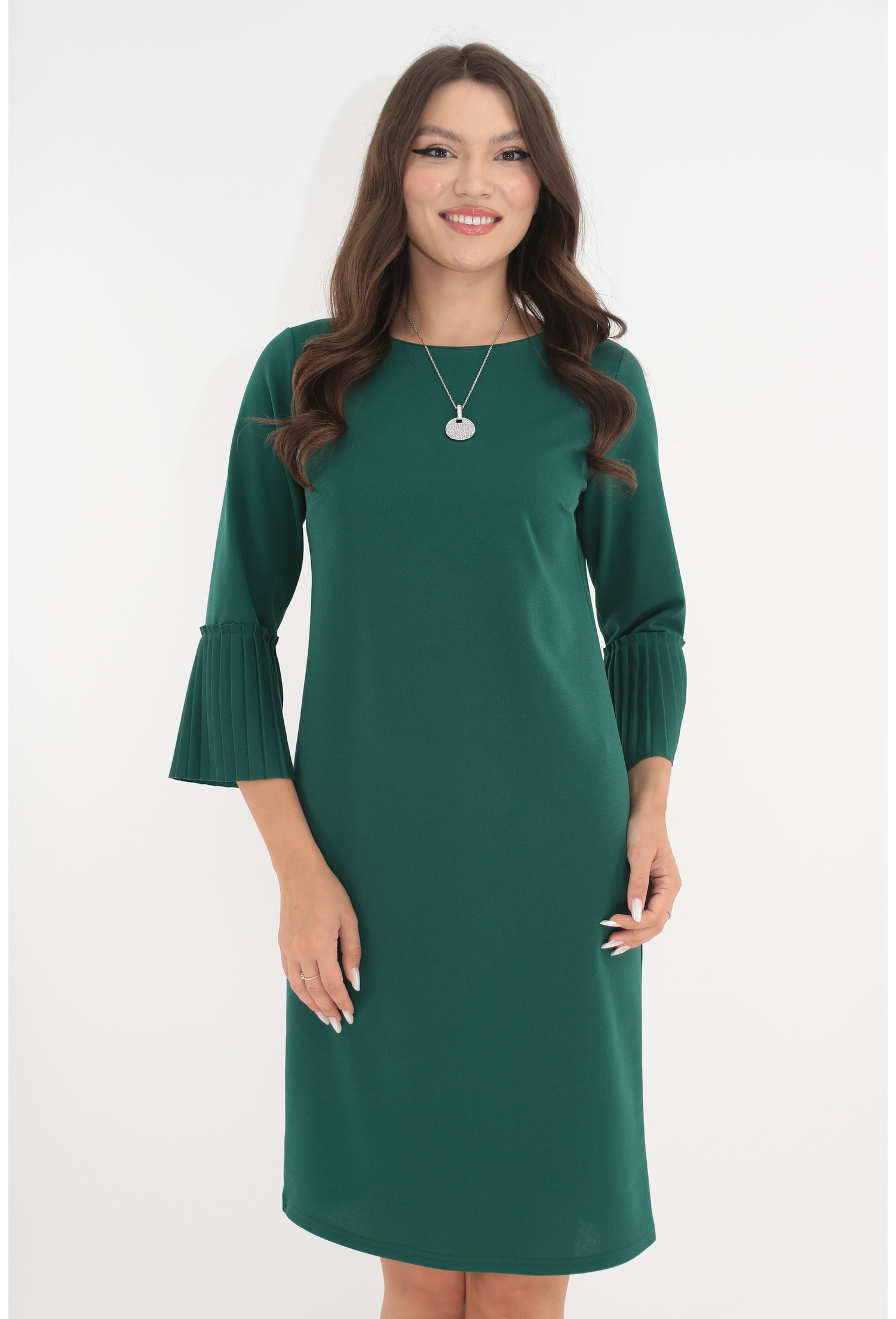 Rochie office verde-smarald cu lantisor si volanase